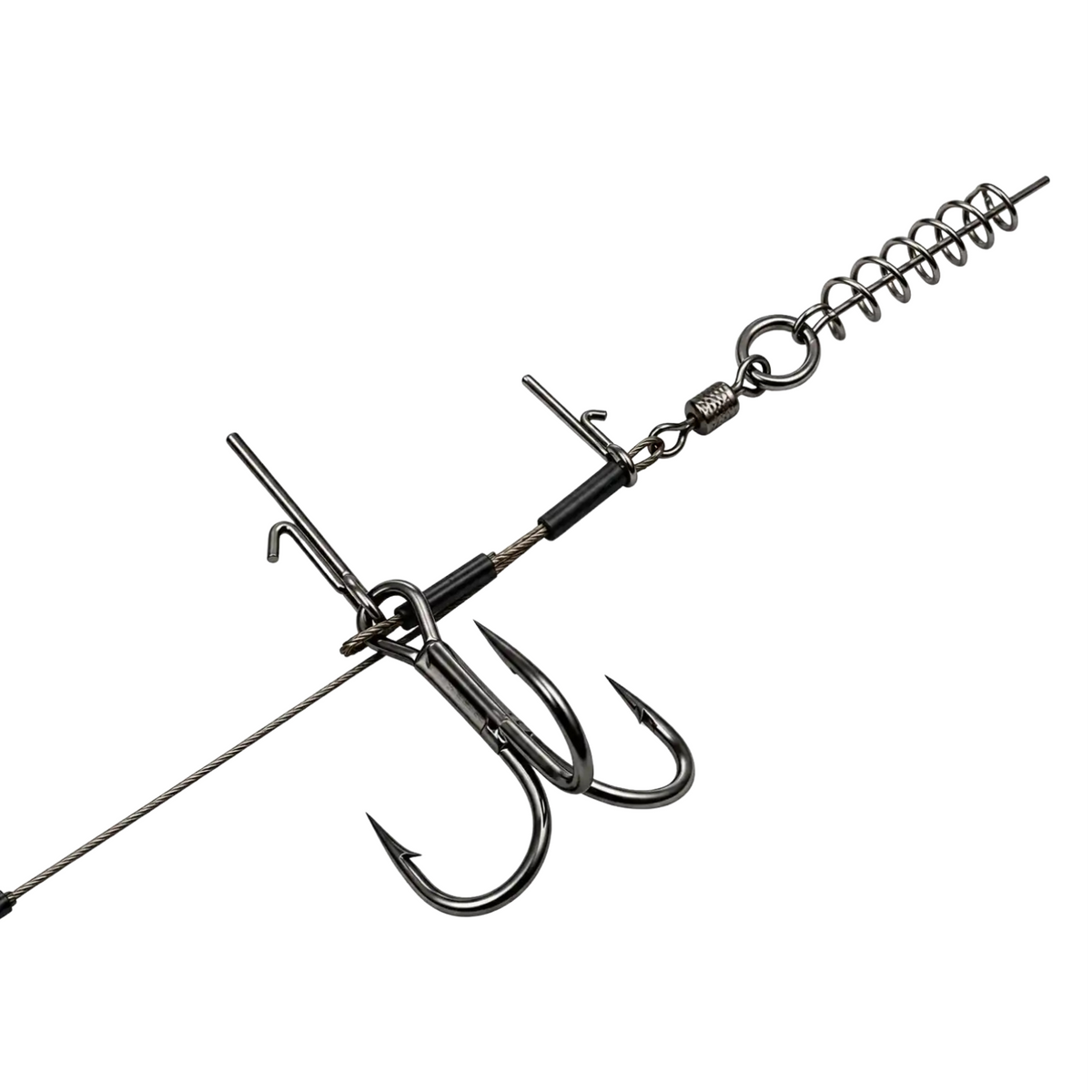 Close-up of the Lower Stinger Rig Duo ST-36 front Black Nickel treble hook, bait pins, wire harness, swivel, connecting ring, and spring keeper.
